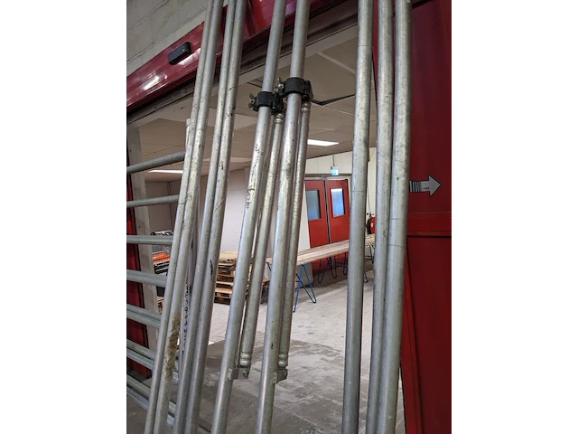 Diverse rolsteiger onderdelen , scaffold - afbeelding 16 van  16