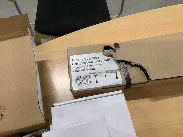 Diverse sanitair artikelen - afbeelding 8 van  9