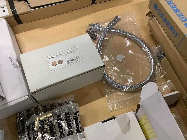 Diverse sanitair artikelen - afbeelding 9 van  9