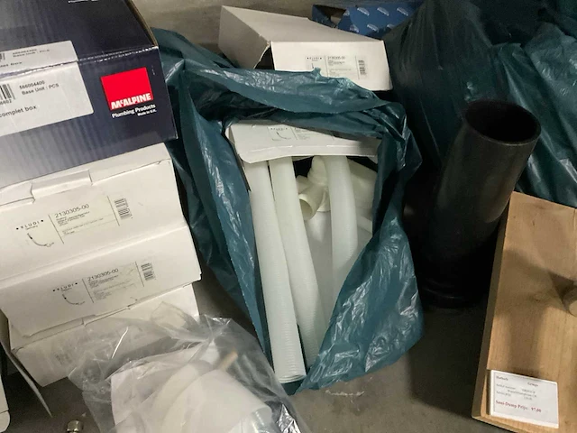 Diverse sanitair onderdelen - afbeelding 2 van  14