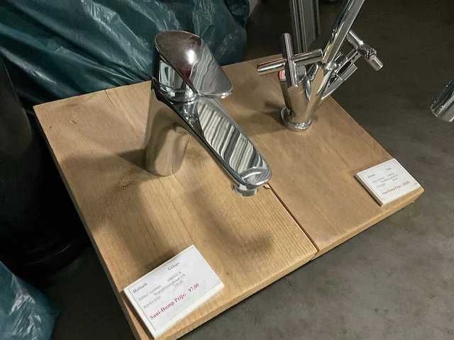 Diverse sanitair onderdelen - afbeelding 9 van  14