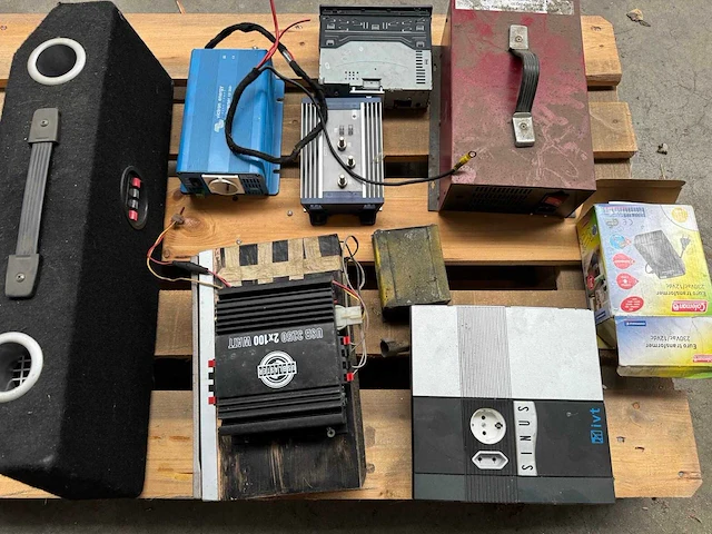 Diverse scheeps elektronica (10x) - afbeelding 2 van  2