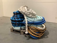 Diverse scheepstouw maritieme toebehoren - afbeelding 1 van  6