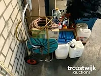 Diverse schoonmaak toebehoren + middelen - afbeelding 4 van  7