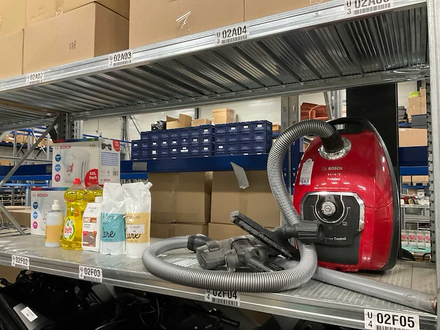 Diverse schoonmaakspullen - afbeelding 1 van  4
