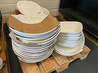 Diverse servies aardewerk en hout - afbeelding 6 van  14