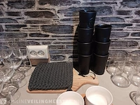Diverse servies en decoratie - afbeelding 6 van  17