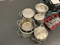 Diverse servies, pannen en bestek - afbeelding 7 van  14