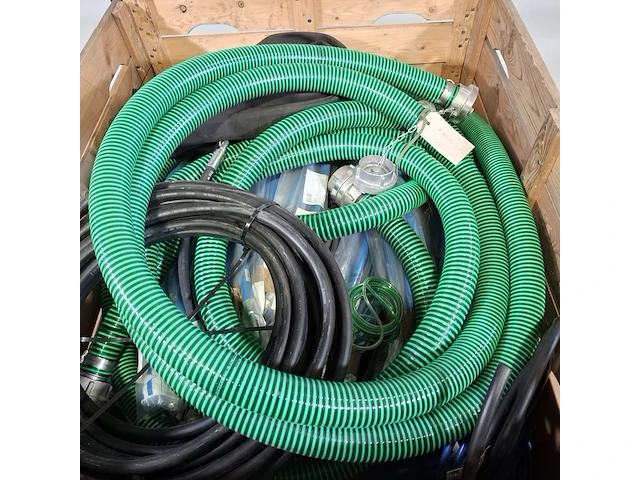 Diverse slangen en kabel - afbeelding 5 van  11