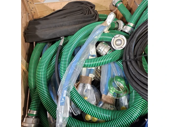 Diverse slangen en kabel - afbeelding 7 van  11