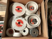 Diverse slijpstenen - afbeelding 2 van  16