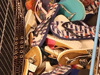 Diverse slippers - afbeelding 1 van  5