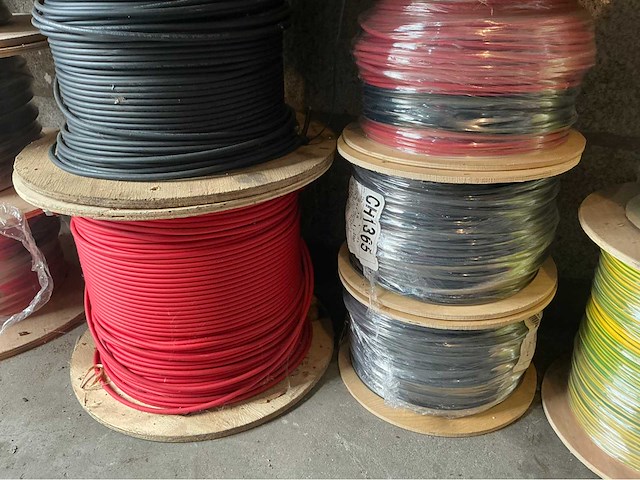 Diverse solarkabel haspels - afbeelding 10 van  17