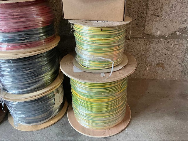Diverse solarkabel haspels - afbeelding 3 van  17