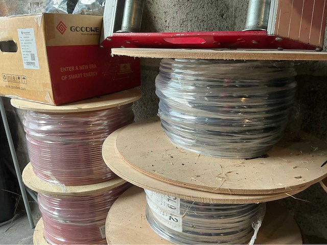 Diverse solarkabel haspels - afbeelding 8 van  17