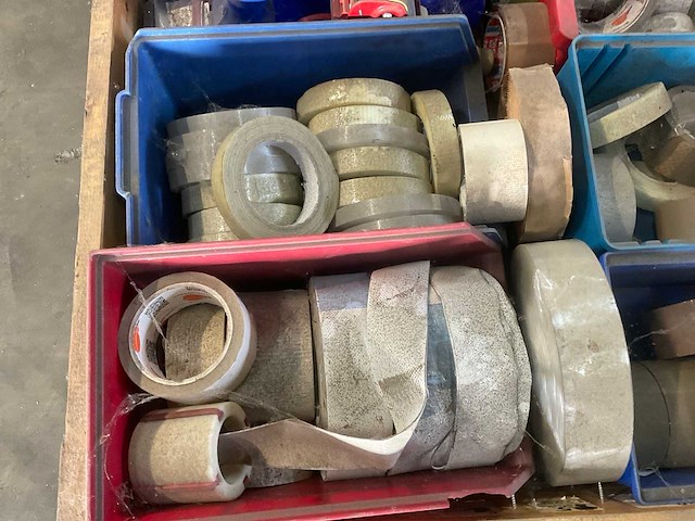Diverse soorten en maten tape - afbeelding 7 van  9