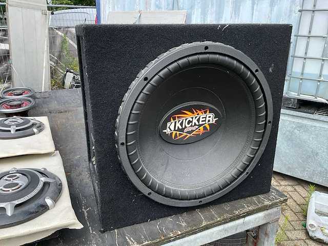 Diverse speakers - afbeelding 7 van  11