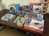 Diverse speelgoed auto’s (24x) - afbeelding 1 van  4