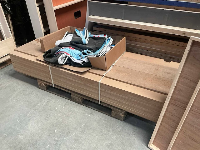 Diverse standbouw constructie elementen - afbeelding 6 van  10