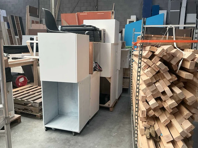 Diverse standbouw constructie elementen - afbeelding 10 van  10