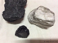 Diverse stenen mineral - afbeelding 2 van  3