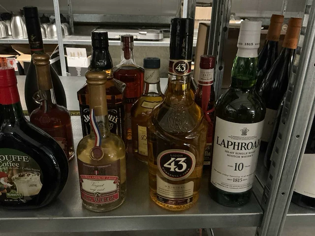 Diverse sterke drank (44x) - afbeelding 3 van  14