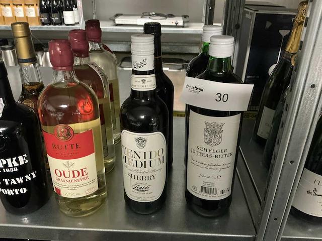 Diverse sterke drank (44x) - afbeelding 8 van  14