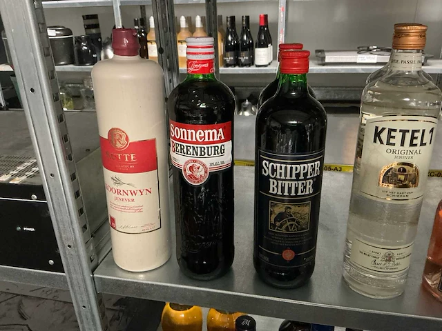 Diverse sterke drank (44x) - afbeelding 11 van  14