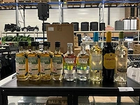 Diverse sterke drank/wijn (12x) - afbeelding 1 van  6
