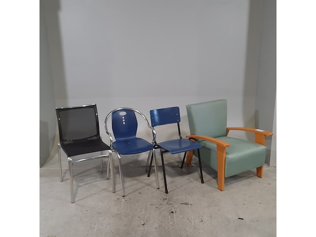 Diverse stoelen - afbeelding 1 van  8