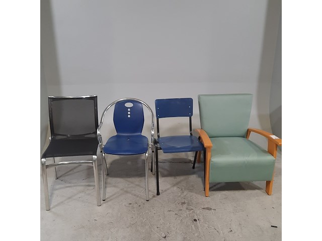 Diverse stoelen - afbeelding 2 van  8
