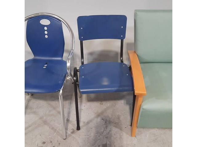 Diverse stoelen - afbeelding 4 van  8