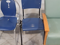 Diverse stoelen - afbeelding 4 van  8