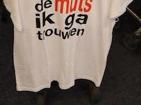 Diverse t-shirts met opdruk - afbeelding 2 van  4