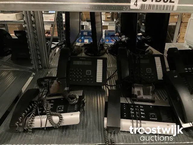 Diverse telefoons - afbeelding 2 van  5