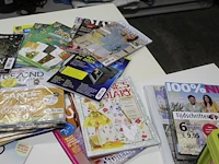 Diverse tijdschriften en magazines in twee kratten. ruim 150 stuks - afbeelding 5 van  8