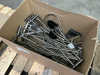 Diverse toiletgarnituren - afbeelding 1 van  2