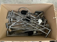 Diverse toiletgarnituren - afbeelding 2 van  2