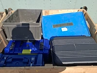 Diverse transportkisten en koffers - afbeelding 8 van  11