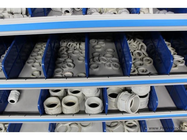 Diverse verbindings- en bevestigingsmaterialen - afbeelding 11 van  17