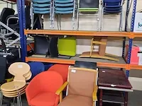 Diverse vergaderstoelen en kantinestoelen o.a. ahrend/fritz hansen - afbeelding 5 van  18