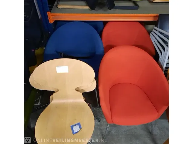 Diverse vergaderstoelen en kantinestoelen o.a. ahrend/fritz hansen - afbeelding 7 van  18