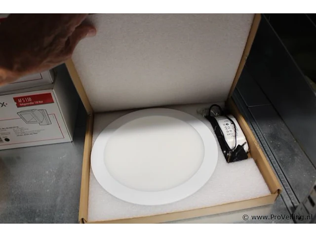 Diverse verlichting - afbeelding 2 van  9