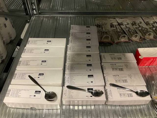 Diverse verpakkingen bar en keukenbenodigdheden (59x) - afbeelding 2 van  5