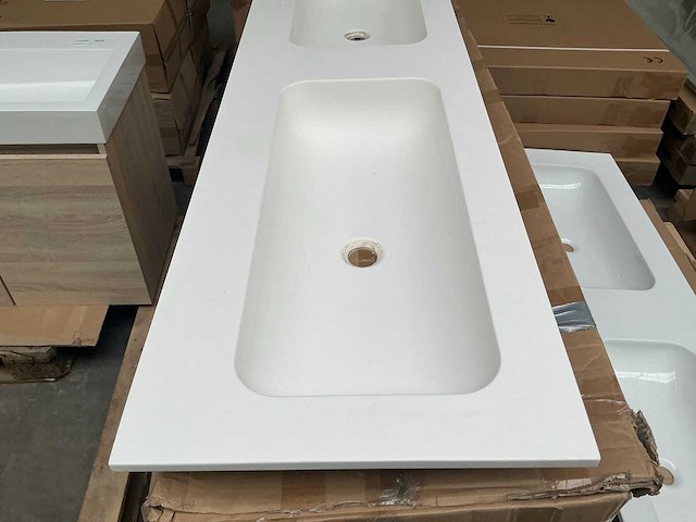 Diverse wastafels 160cm (5x) - afbeelding 3 van  8