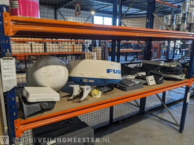 Diverse watersport communicatieapparatuur furuno, b&g hydra en thrane - afbeelding 1 van  23