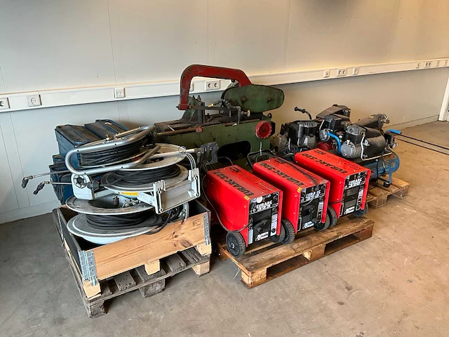 Diverse werkplaats machines - afbeelding 1 van  10