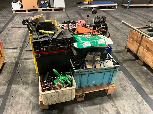 Diverse werkplaats toebehoren - afbeelding 6 van  9