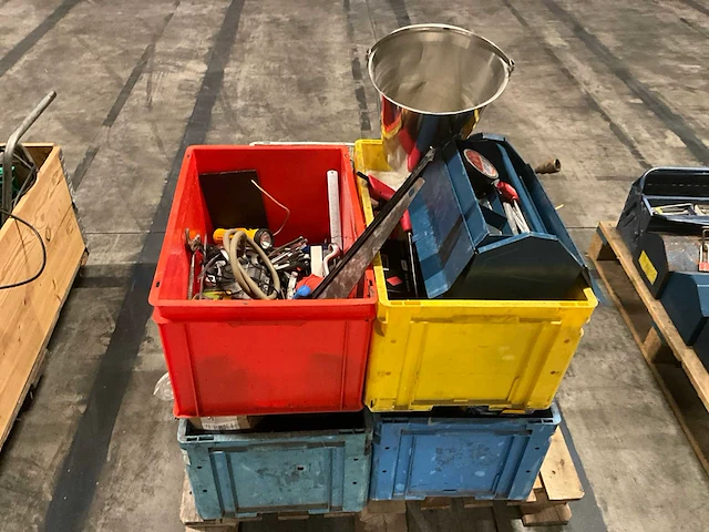 Diverse werkplaats toebehoren - afbeelding 8 van  9