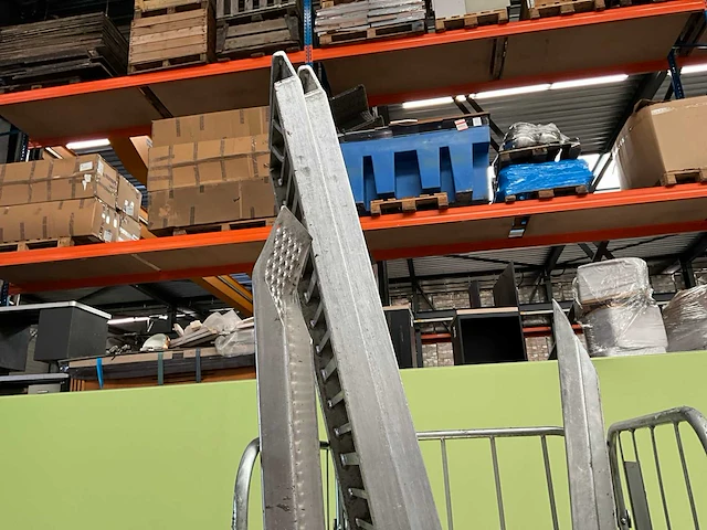 Diverse werkplaats toebehoren - afbeelding 4 van  6